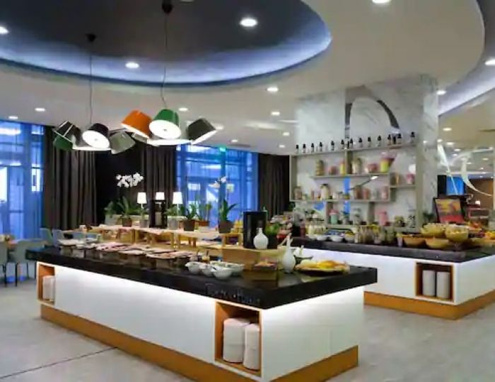 Ресторан Sunsets - Отель Radisson Collection Paradise Resort & Spa Sochi / Рэдиссон Коллекшн Парадайз Резорт и Спа Сочи